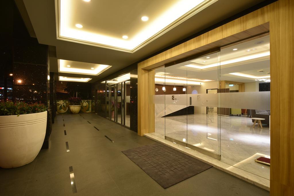 Sun Hotel Гаосюн Экстерьер фото